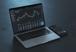 Consulter l'historique des transactions et suivre l'activité du compte