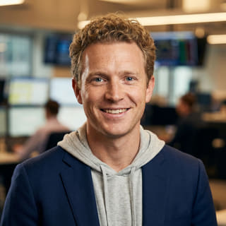 Ryan Brooks, analyste principal en trading chez Manoir Caudalif, photo de profil